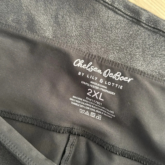 Chelsea Deboer by Lily & Lottie faux leather leggings - Picture 2 of 3